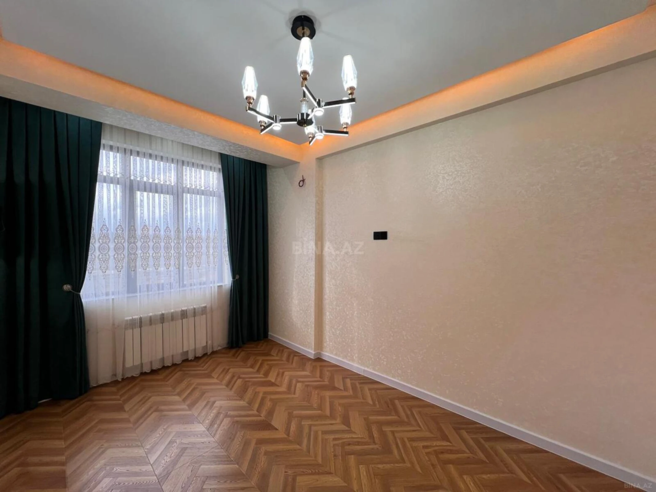 Satılır 3 otaqlı mənzil 93 m²