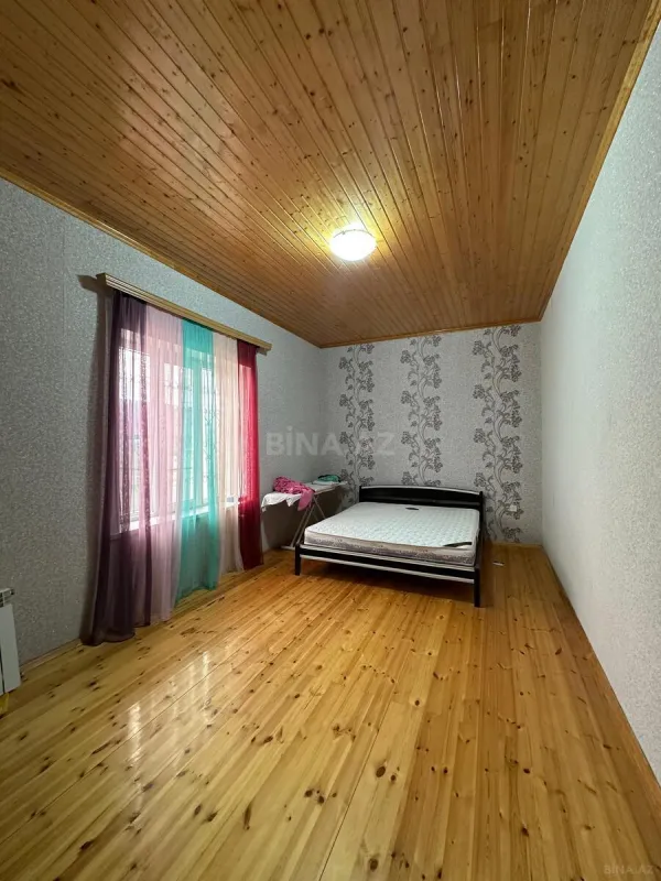 Satılır 4 otaqlı həyət evi 280 m²