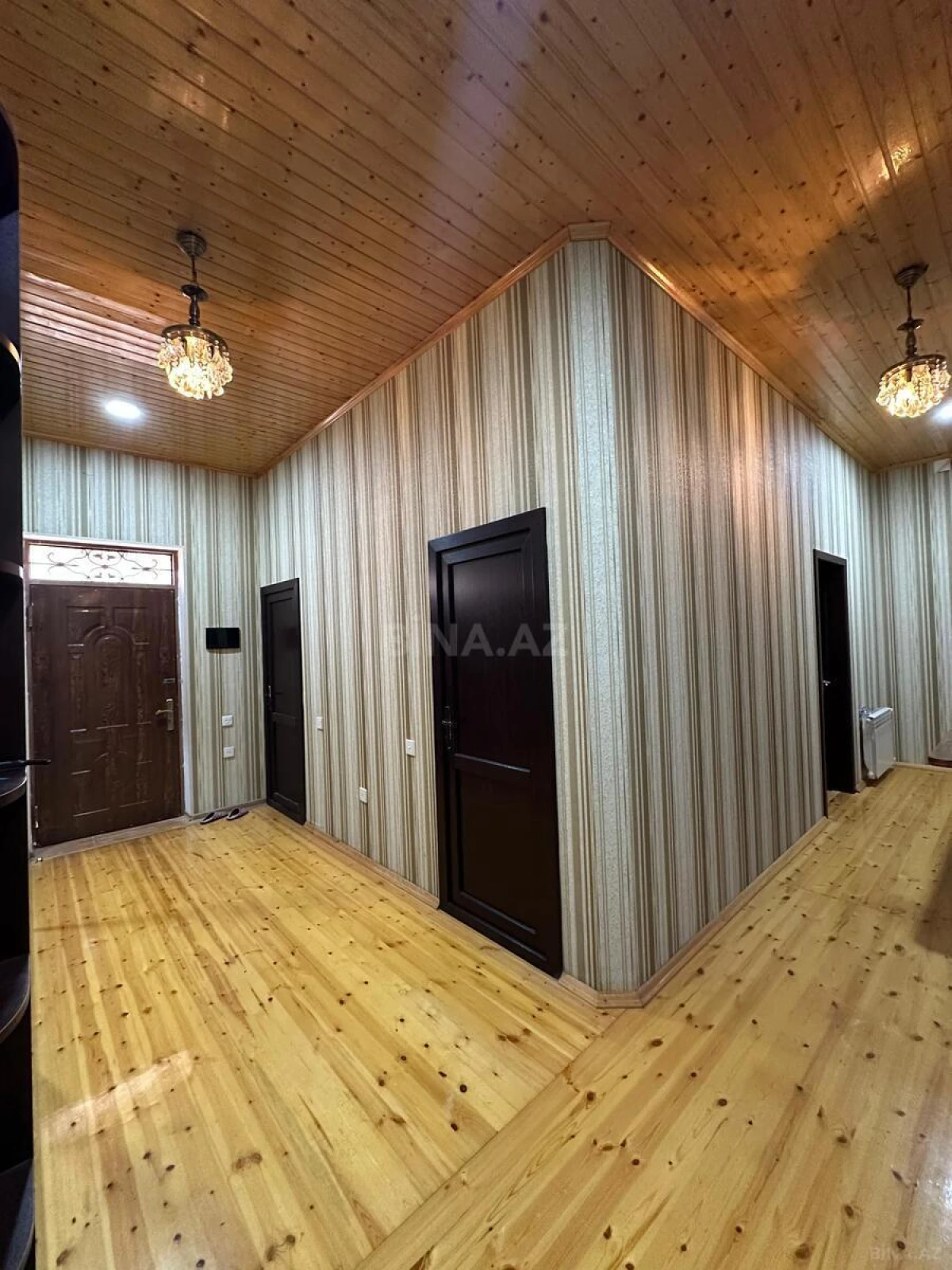 Satılır 4 otaqlı həyət evi 280 m²