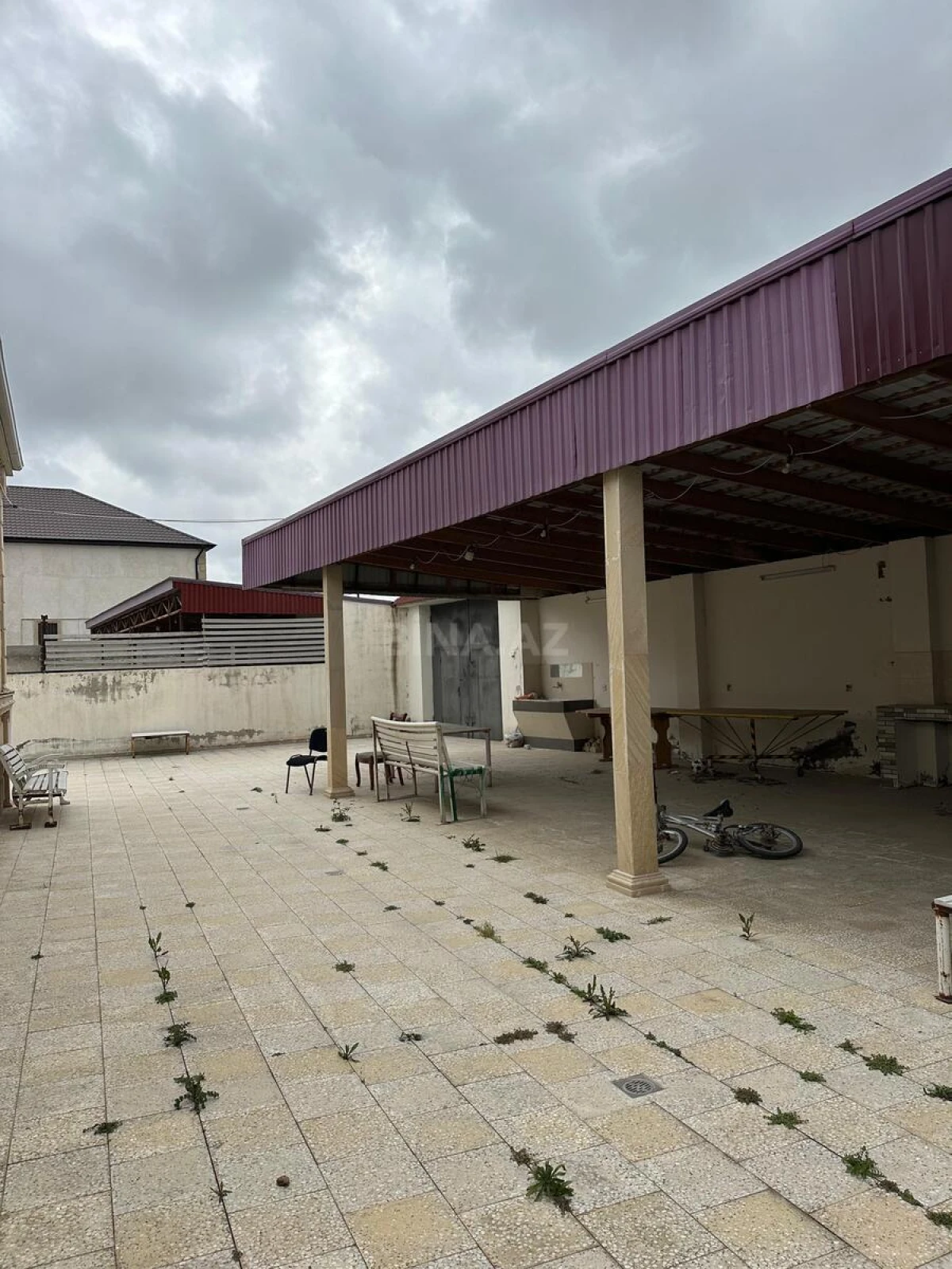 Satılır 4 otaqlı həyət evi 280 m²