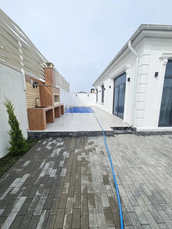 Satılır 4 otaqlı həyət evi 150 m²