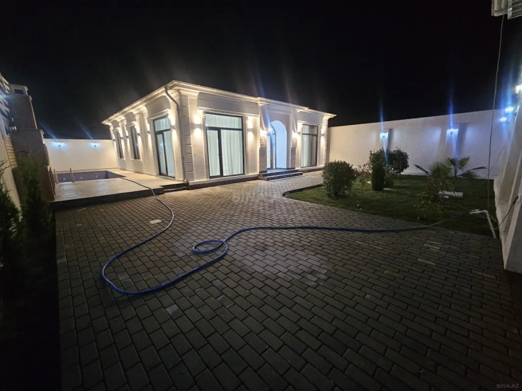 Satılır 4 otaqlı həyət evi 150 m²