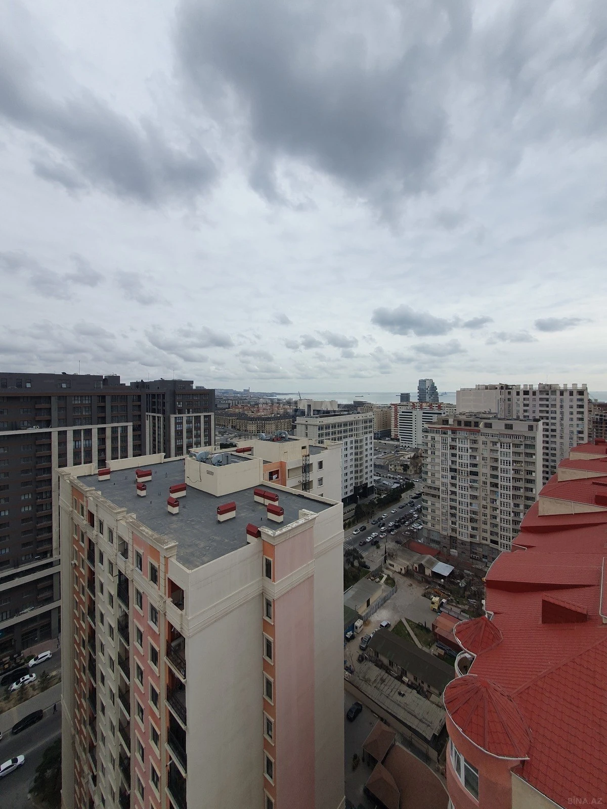 Satılır 2 otaqlı mənzil 70 m²