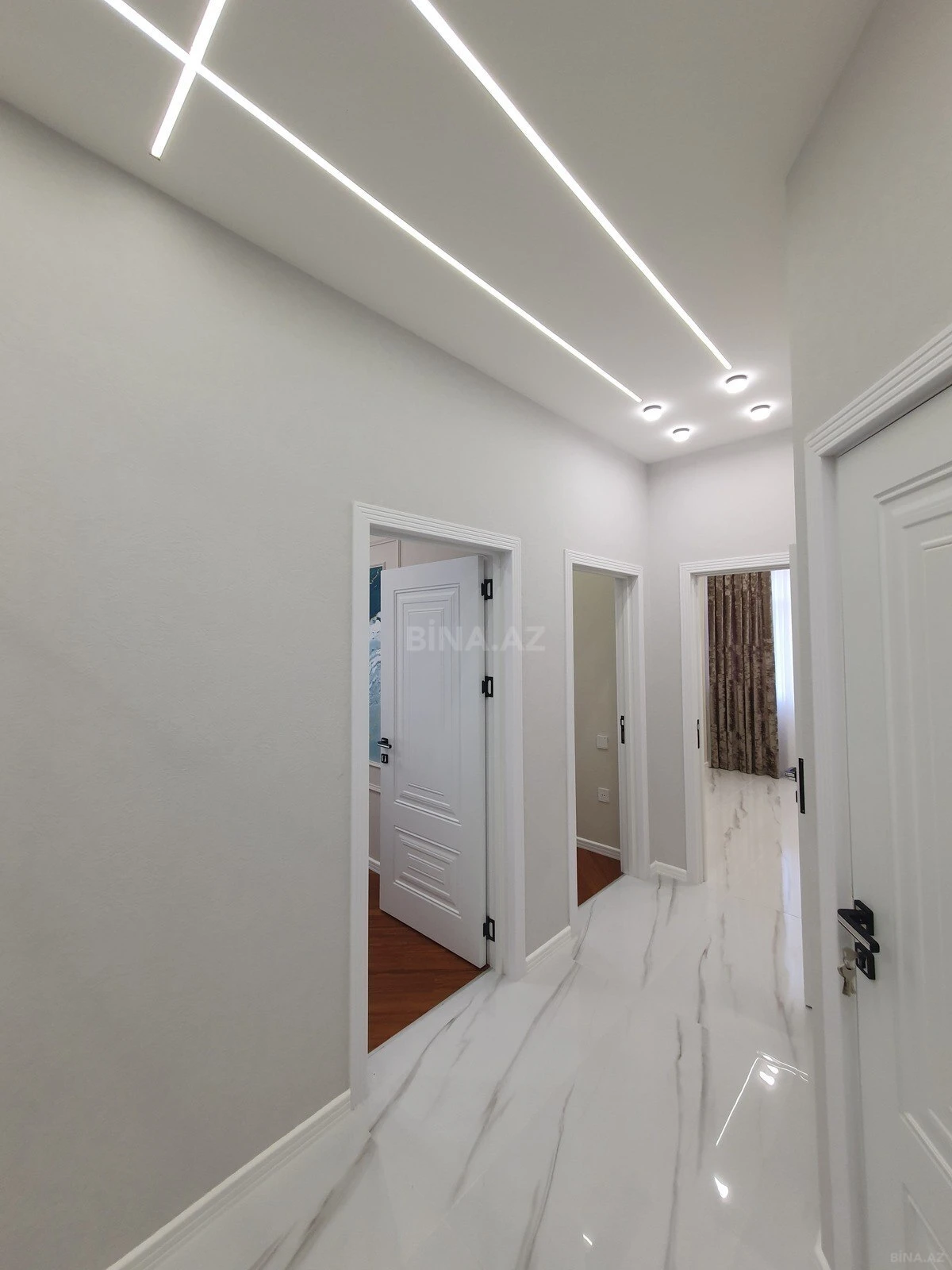 Satılır 2 otaqlı mənzil 70 m²