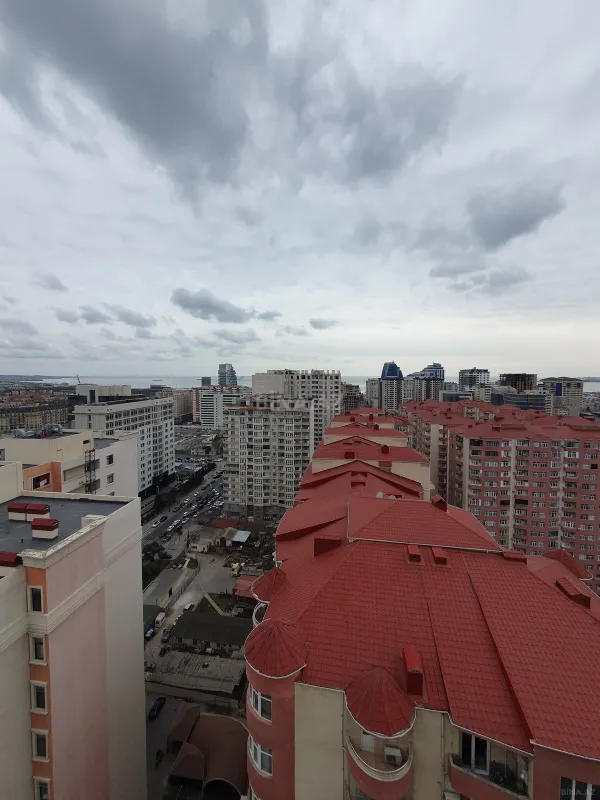 Satılır 2 otaqlı mənzil 70 m²