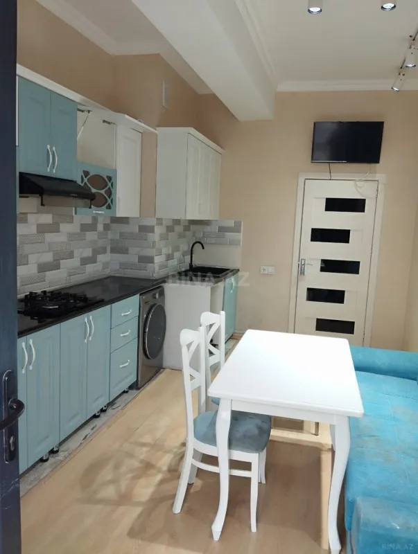 Kirayə verilir 2 otaqlı mənzil 75 m²