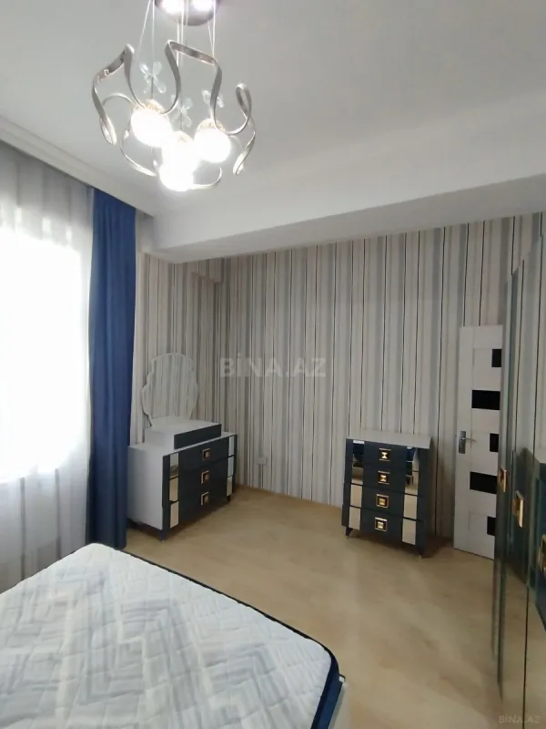 Kirayə verilir 2 otaqlı mənzil 75 m²