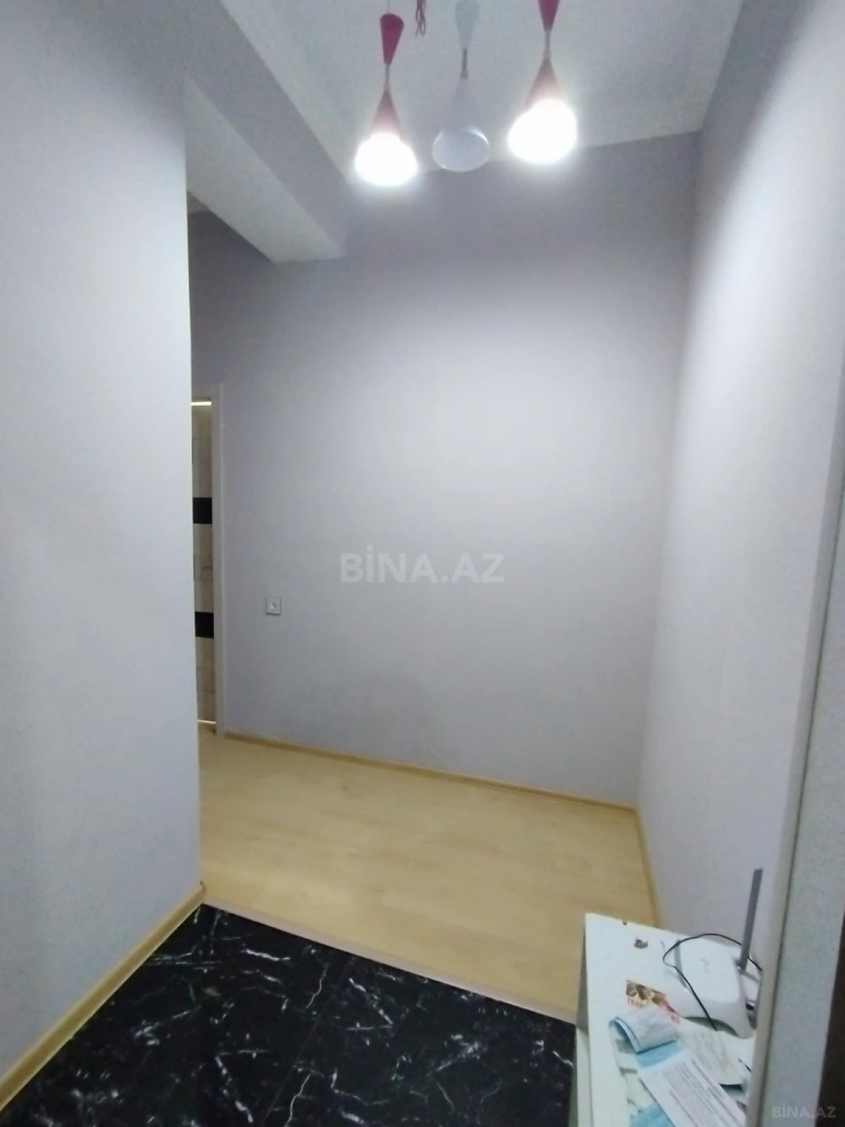 Kirayə verilir 2 otaqlı mənzil 75 m²
