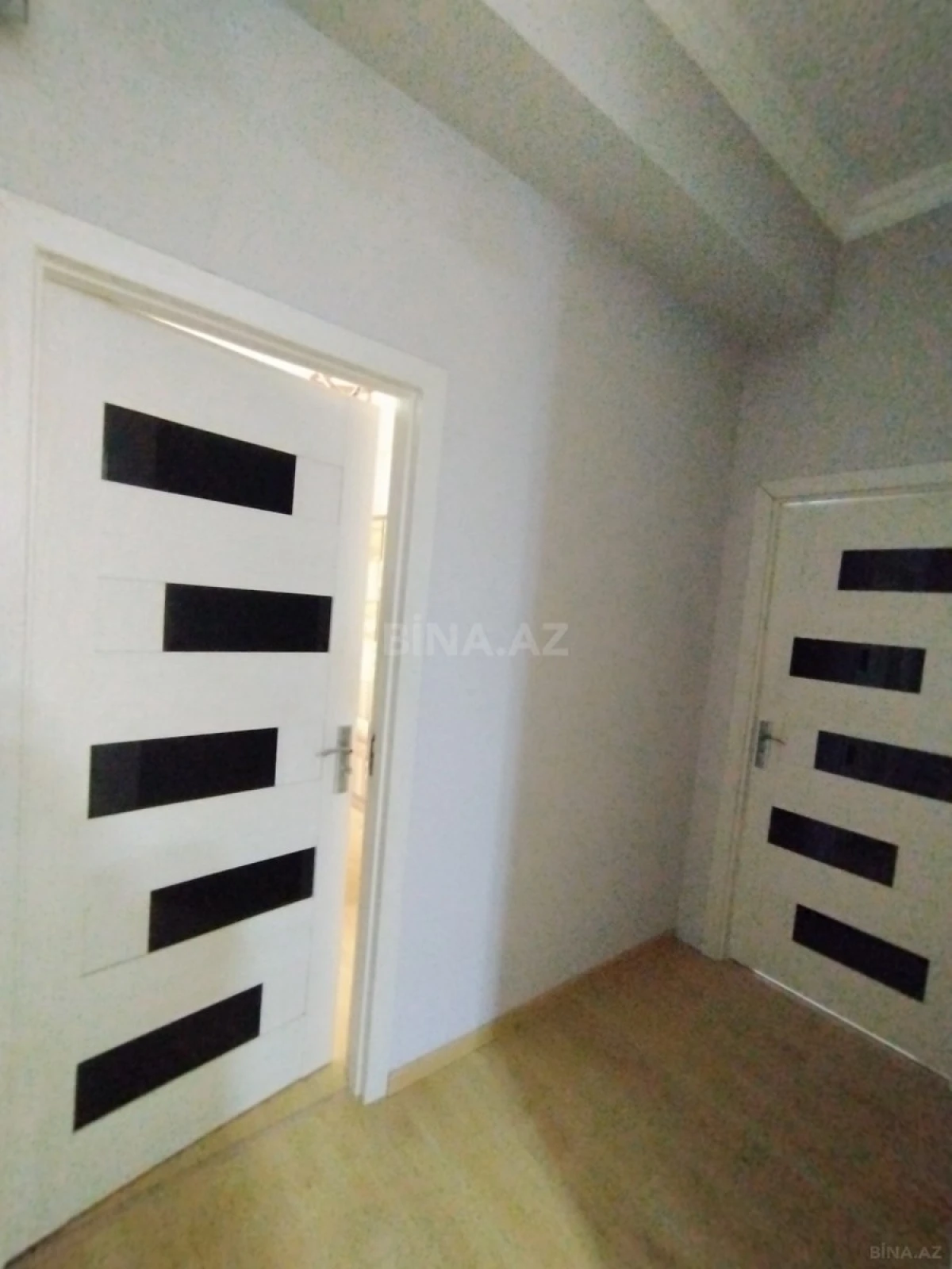 Kirayə verilir 2 otaqlı mənzil 75 m²
