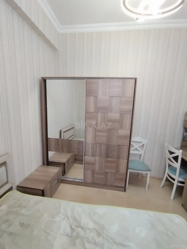 Kirayə verilir 2 otaqlı mənzil 75 m²