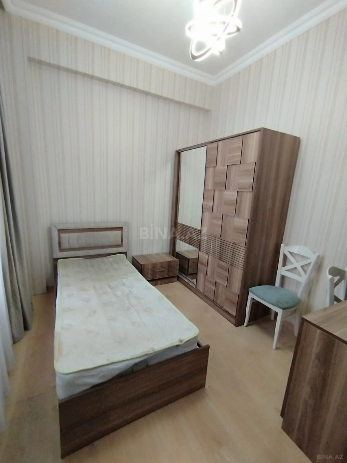 Kirayə verilir 2 otaqlı mənzil 75 m²