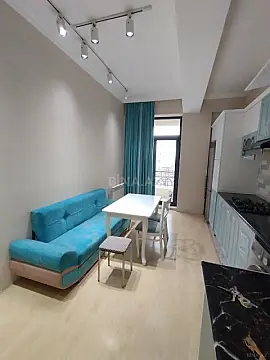 Kirayə verilir 2 otaqlı mənzil 75 m²