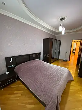 Satılır 3 otaqlı mənzil 118 m²
