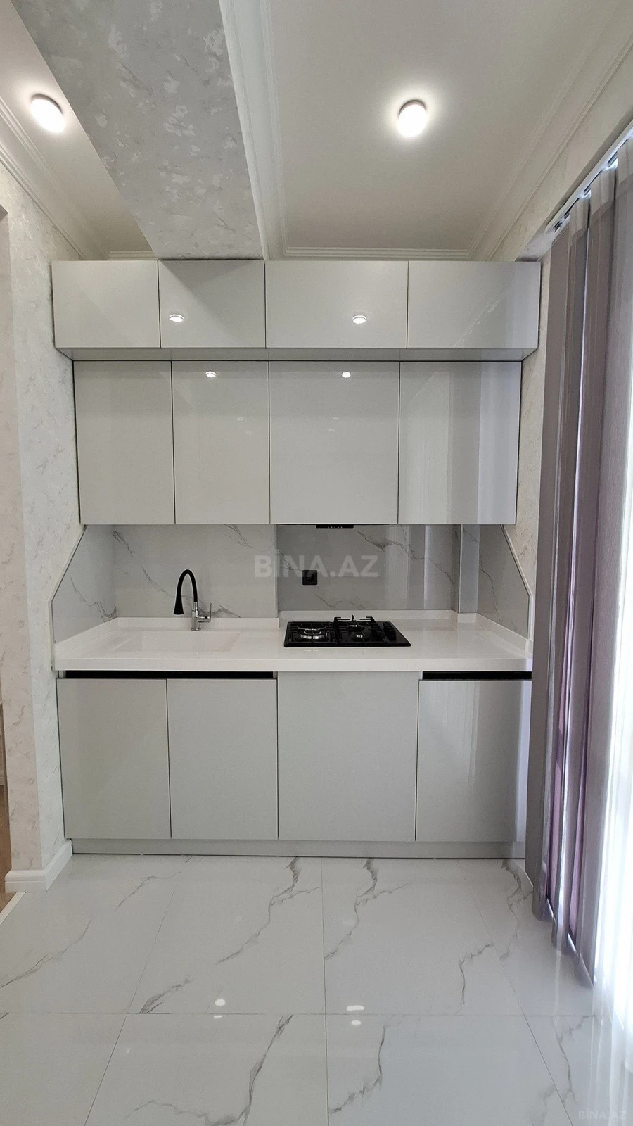 Satılır 2 otaqlı mənzil 57 m²