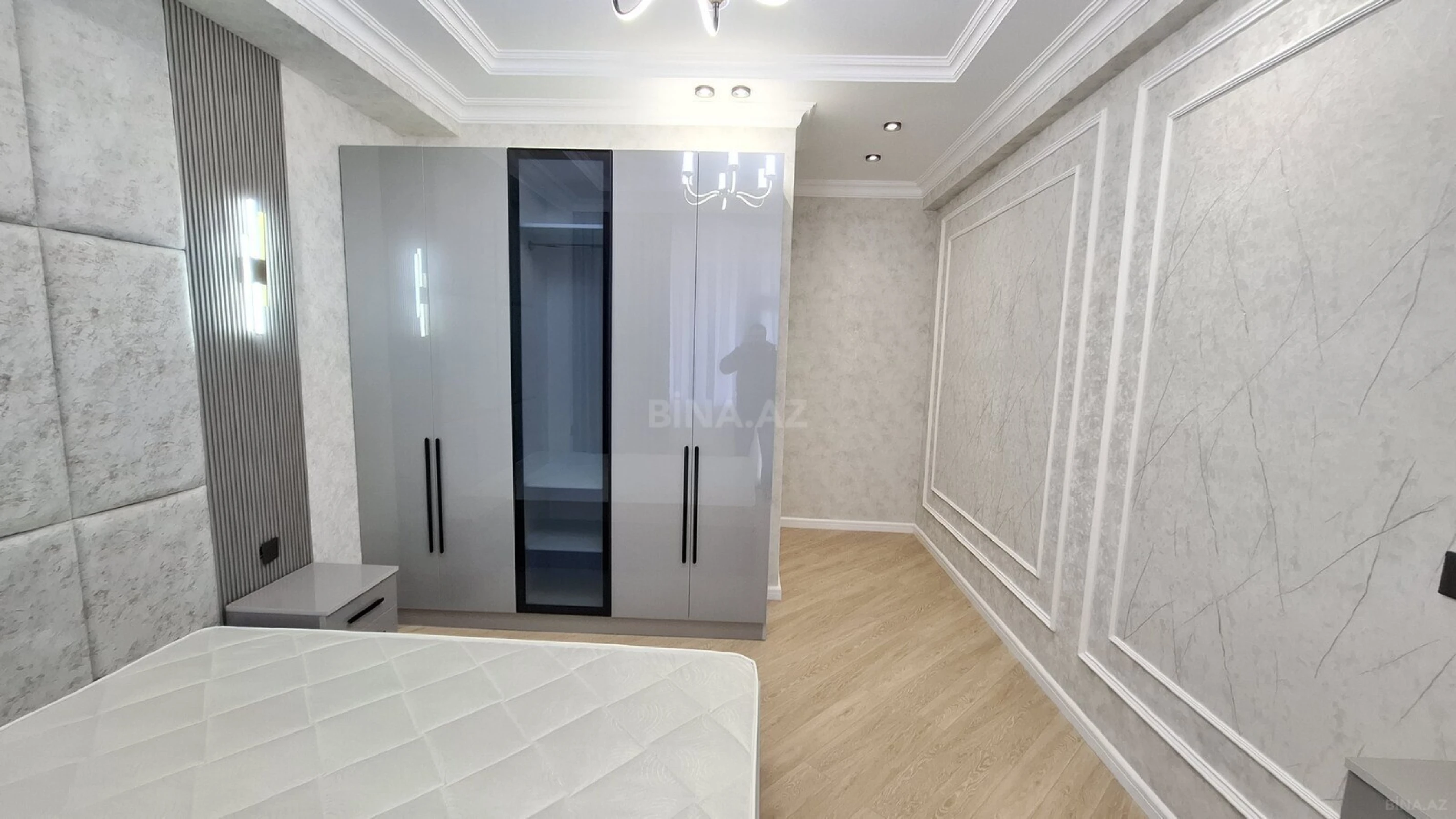 Satılır 2 otaqlı mənzil 57 m²