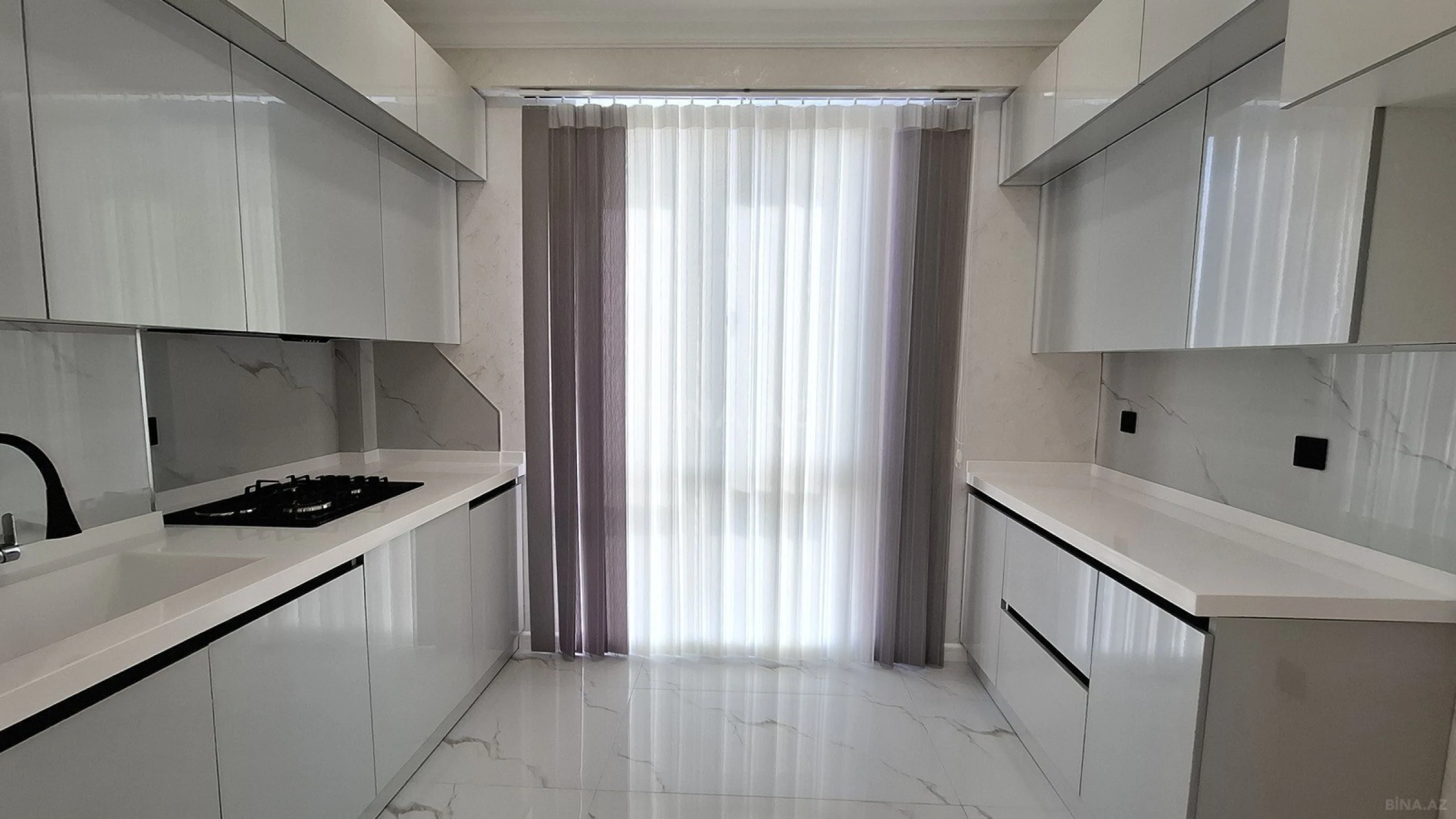 Satılır 2 otaqlı mənzil 57 m²