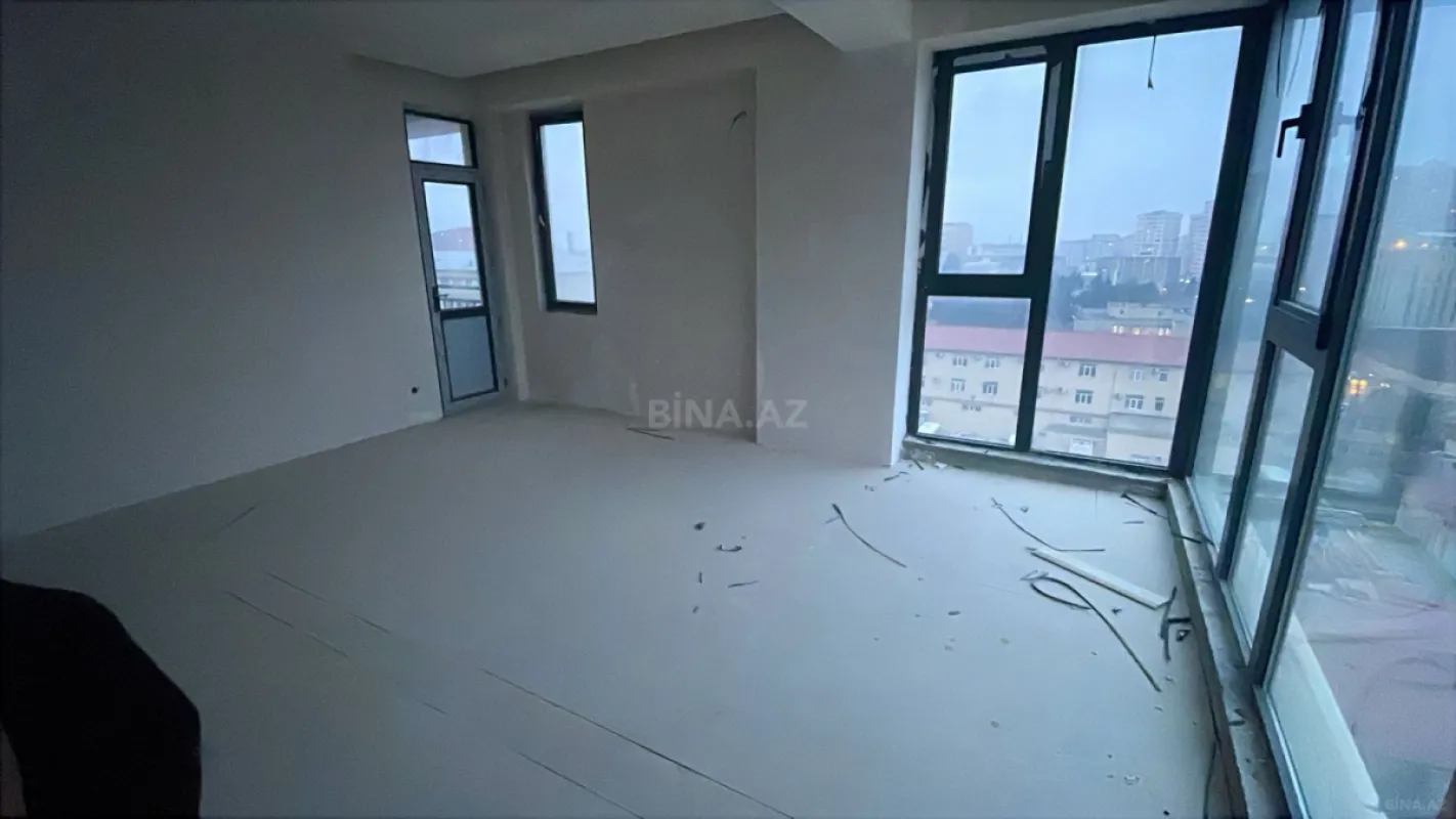 Satılır 2 otaqlı mənzil 78 m²