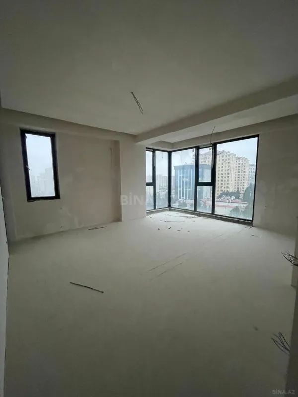 Satılır 2 otaqlı mənzil 78 m²