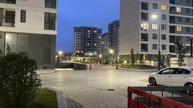 Satılır 2 otaqlı mənzil 78 m²