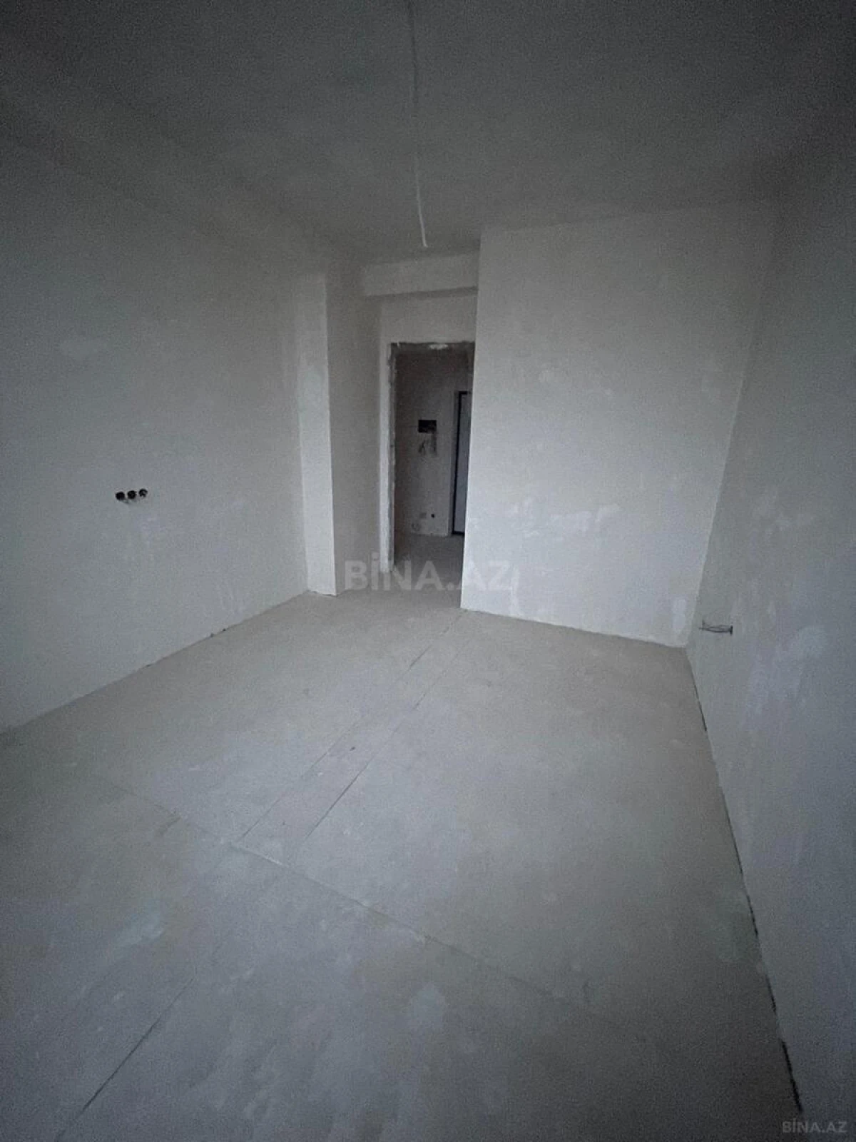 Satılır 2 otaqlı mənzil 78 m²