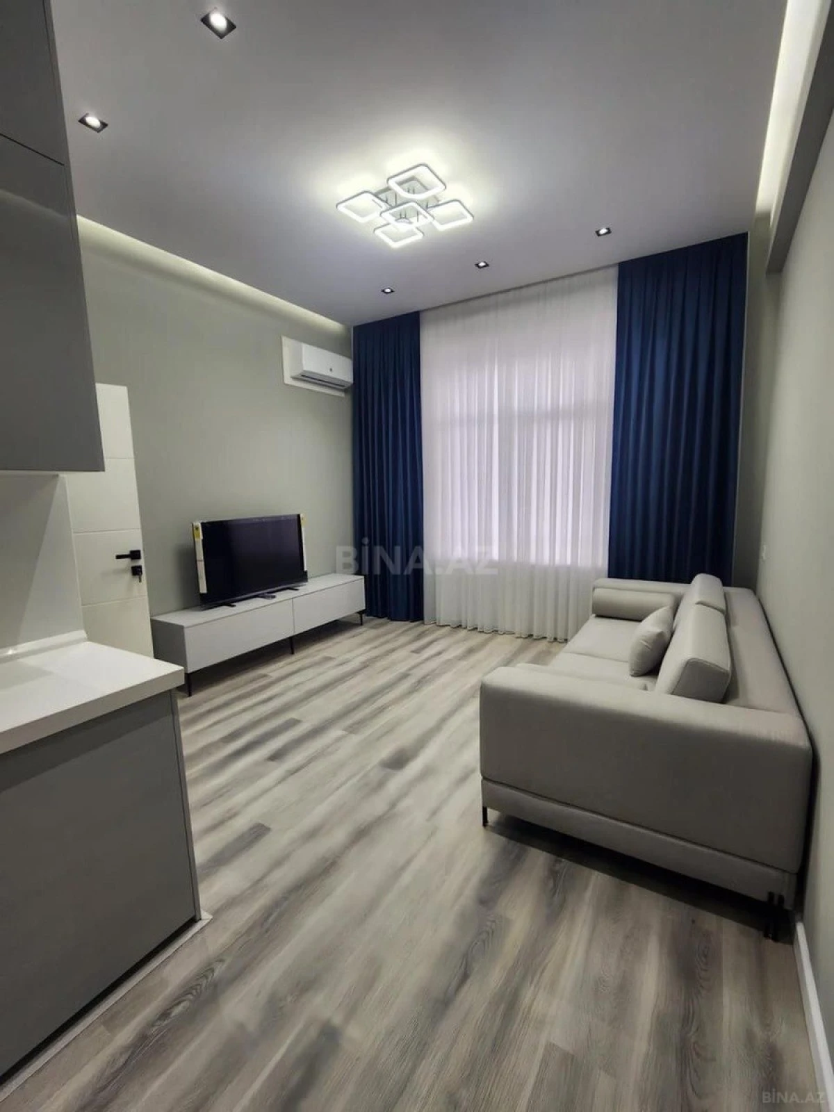 Satılır 1 otaqlı mənzil 52 m²