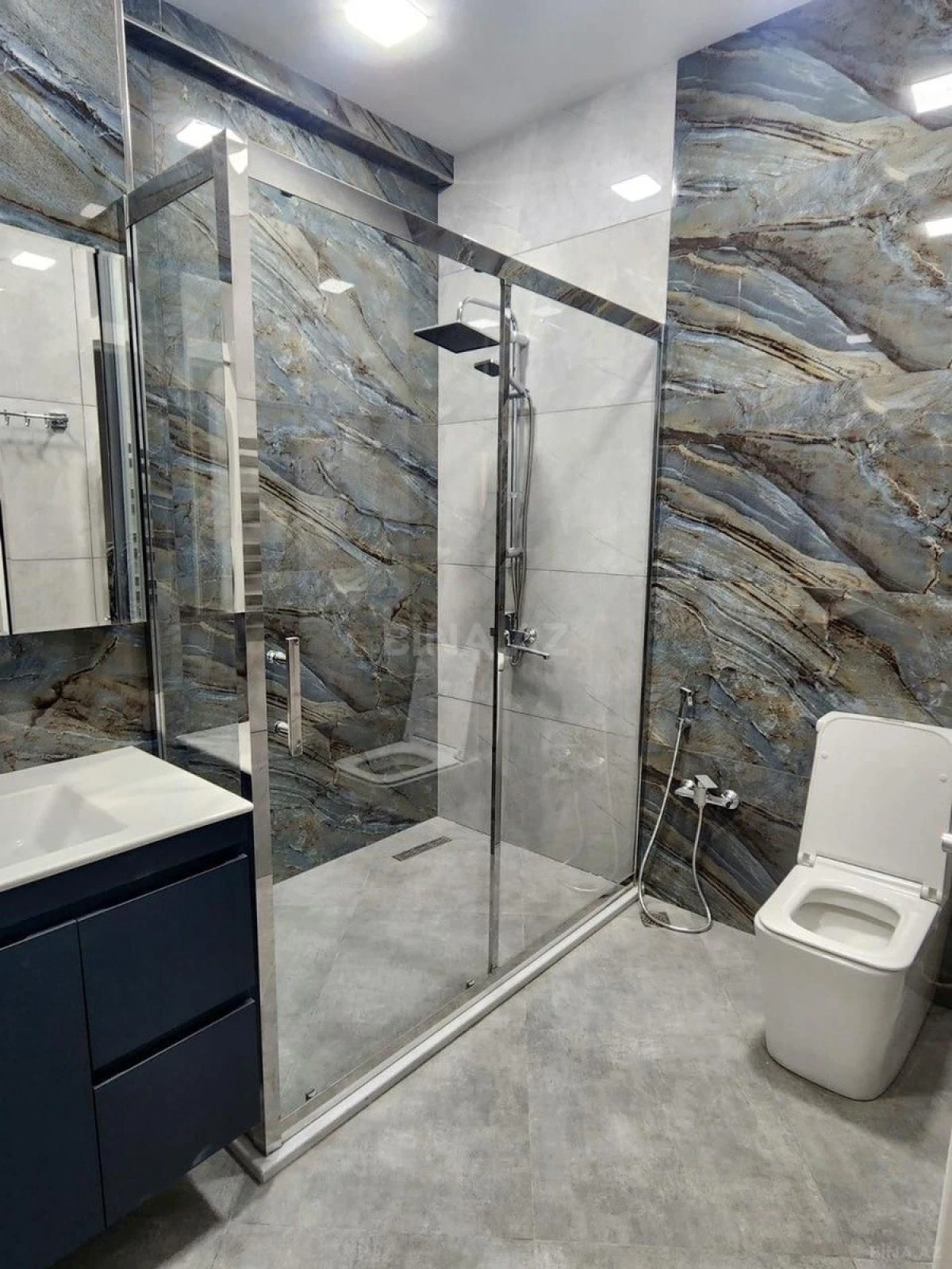 Satılır 1 otaqlı mənzil 52 m²