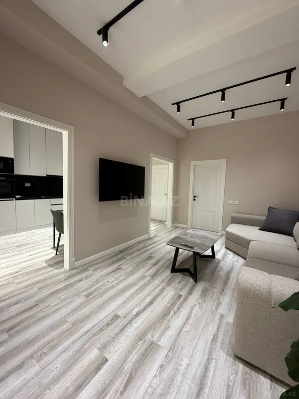 Satılır 2 otaqlı mənzil 82 m²