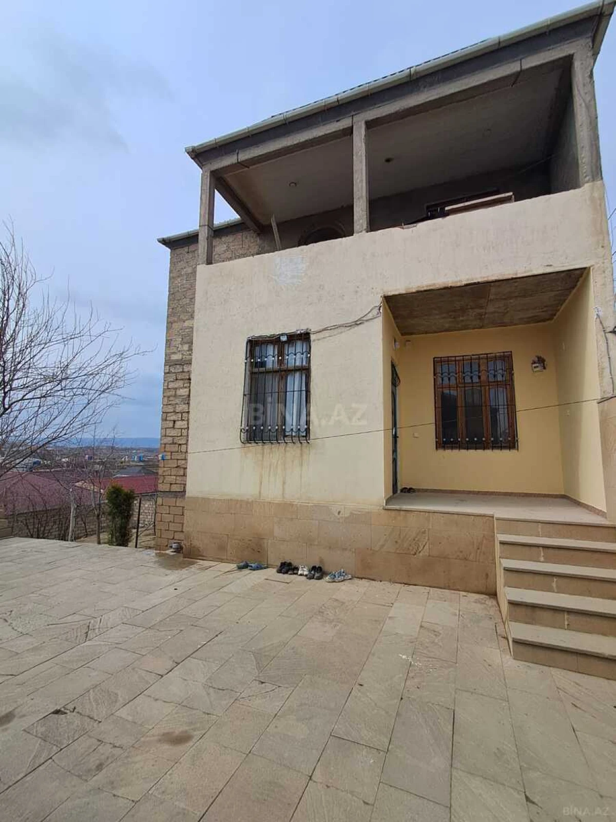 Satılır 5 otaqlı həyət evi 230 m²