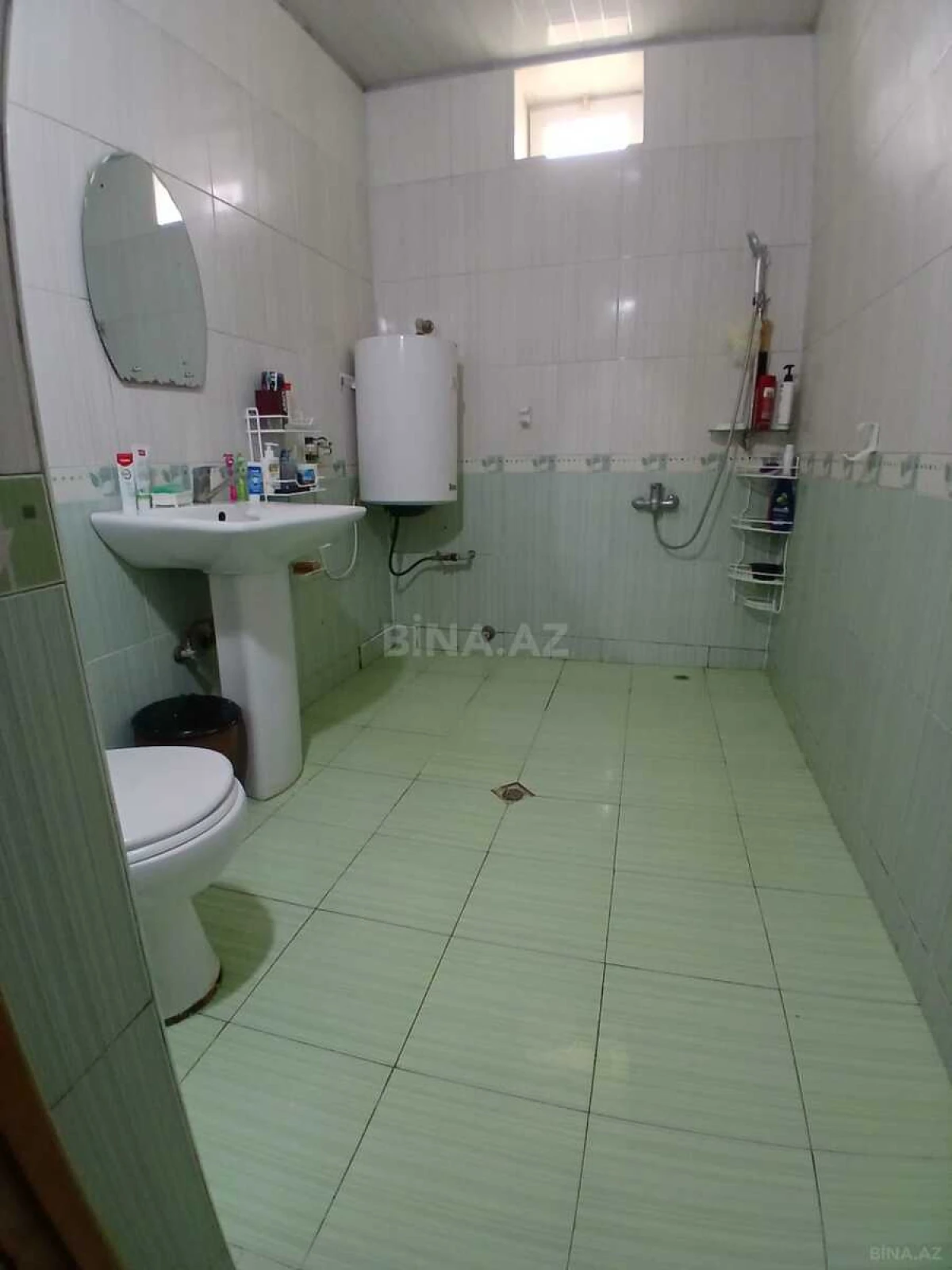 Satılır 5 otaqlı həyət evi 230 m²