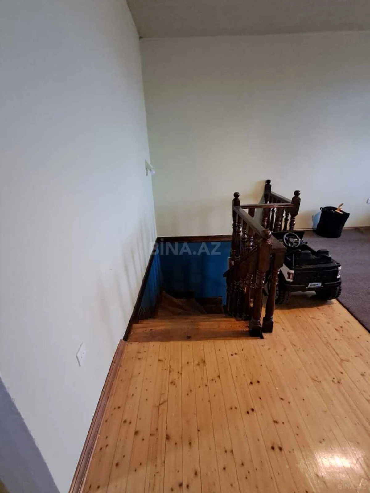Satılır 5 otaqlı həyət evi 230 m²