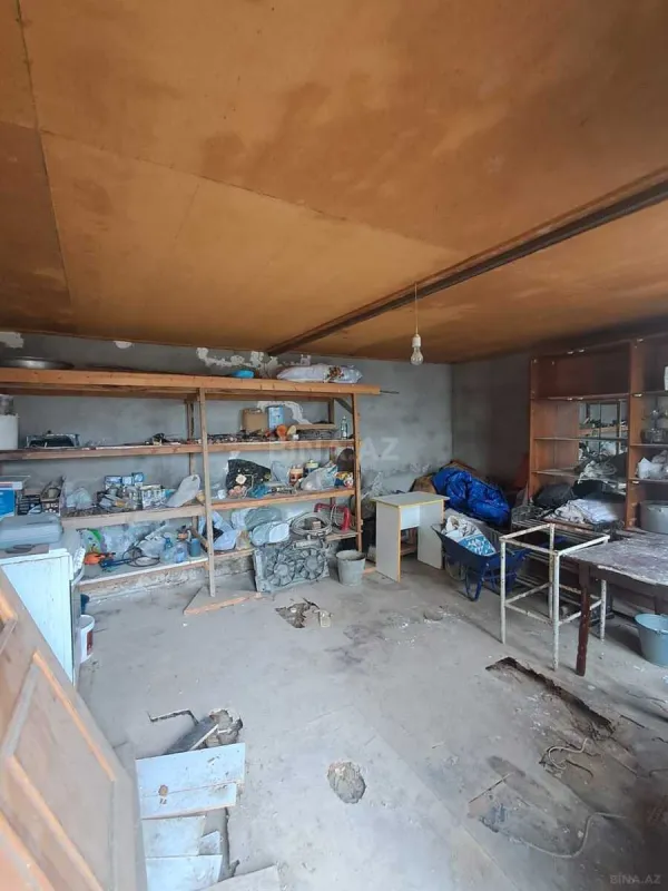 Satılır 5 otaqlı həyət evi 230 m²