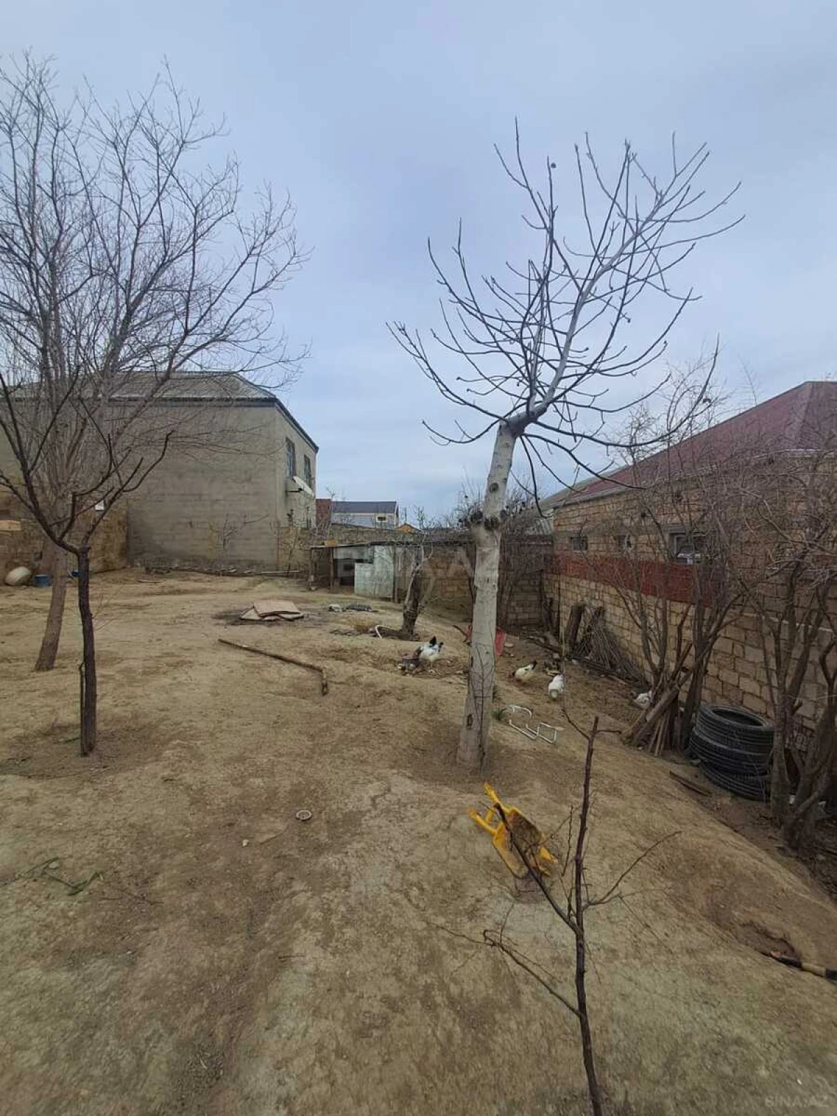 Satılır 5 otaqlı həyət evi 230 m²
