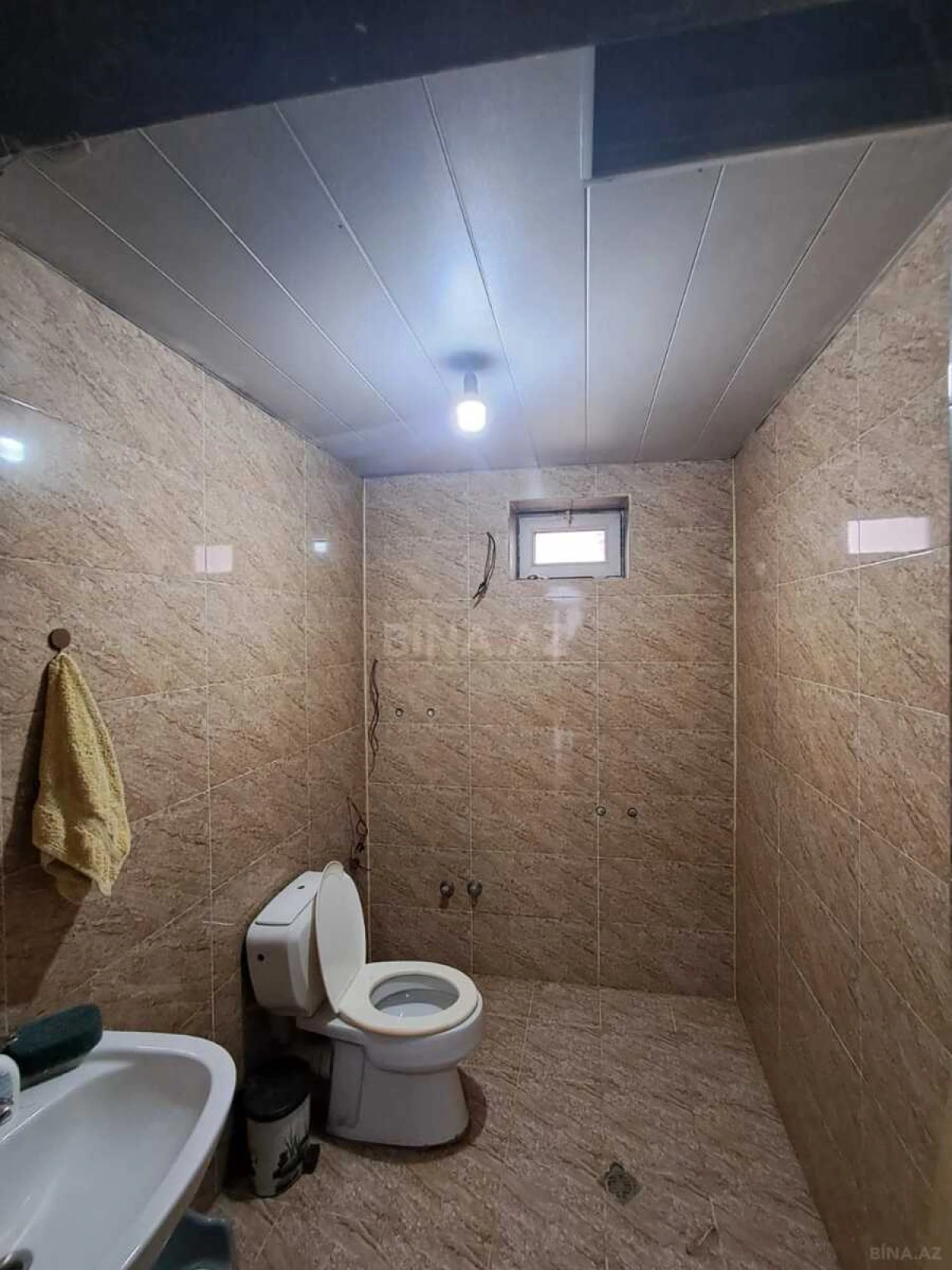 Satılır 5 otaqlı həyət evi 230 m²