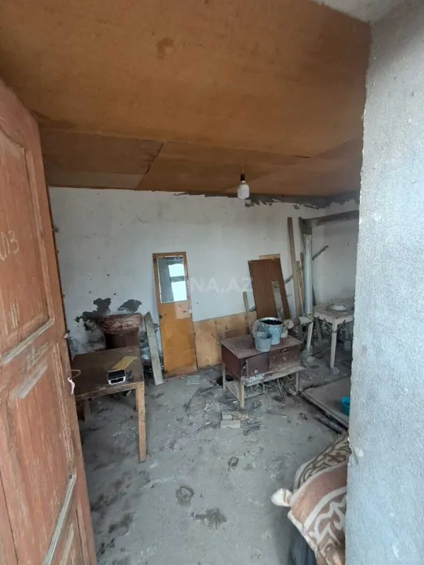 Satılır 5 otaqlı həyət evi 230 m²