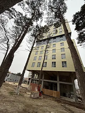 Satılır 4 otaqlı mənzil 139.2 m²