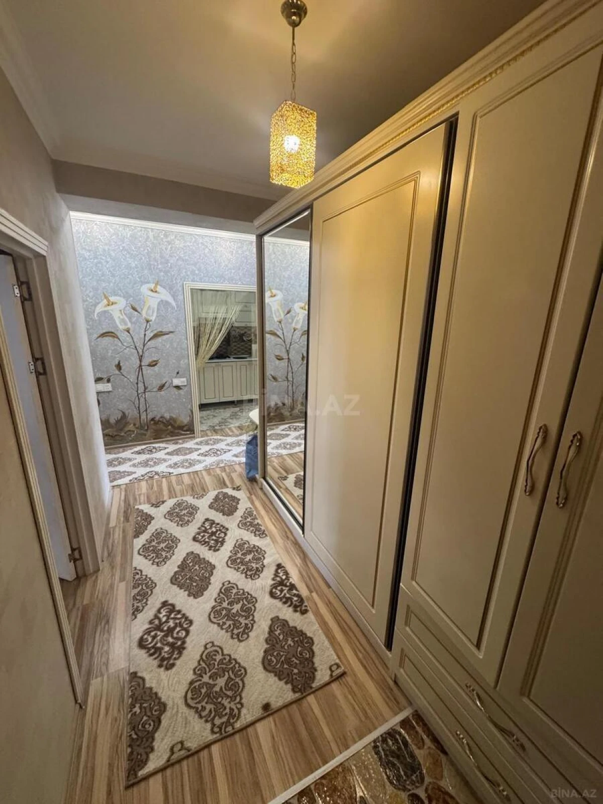 Satılır 3 otaqlı mənzil 82 m²