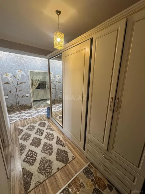 Satılır 3 otaqlı mənzil 82 m²