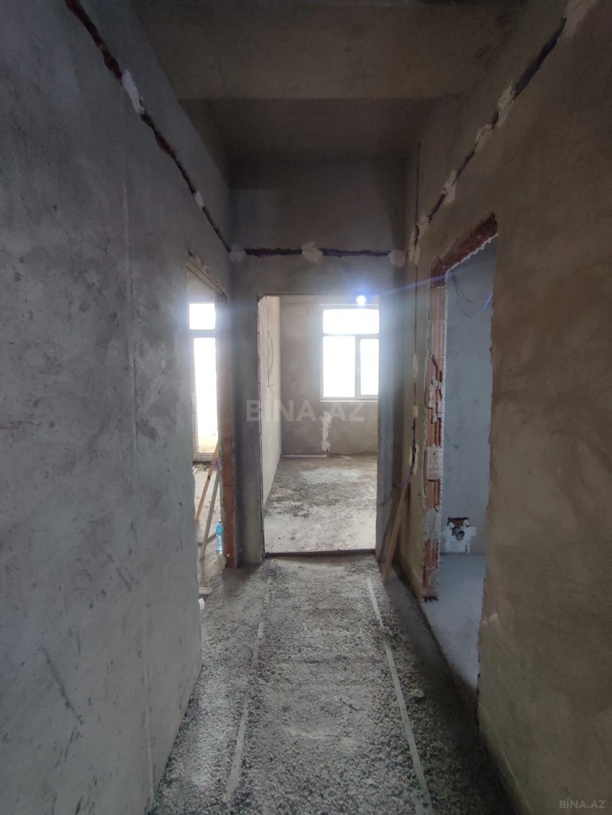 Satılır 2 otaqlı mənzil 52 m²