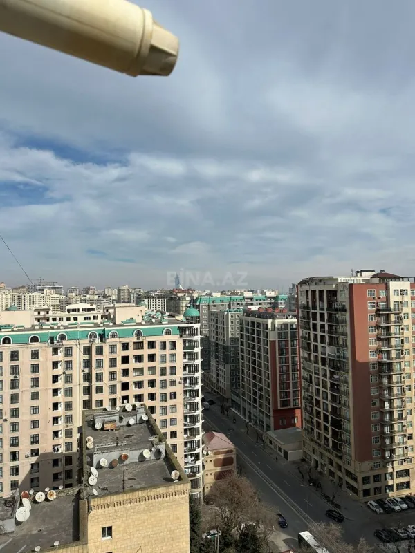Kirayə verilir 2 otaqlı mənzil 80 m²