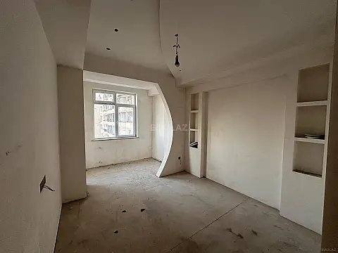 Satılır 3 otaqlı mənzil 156 m²