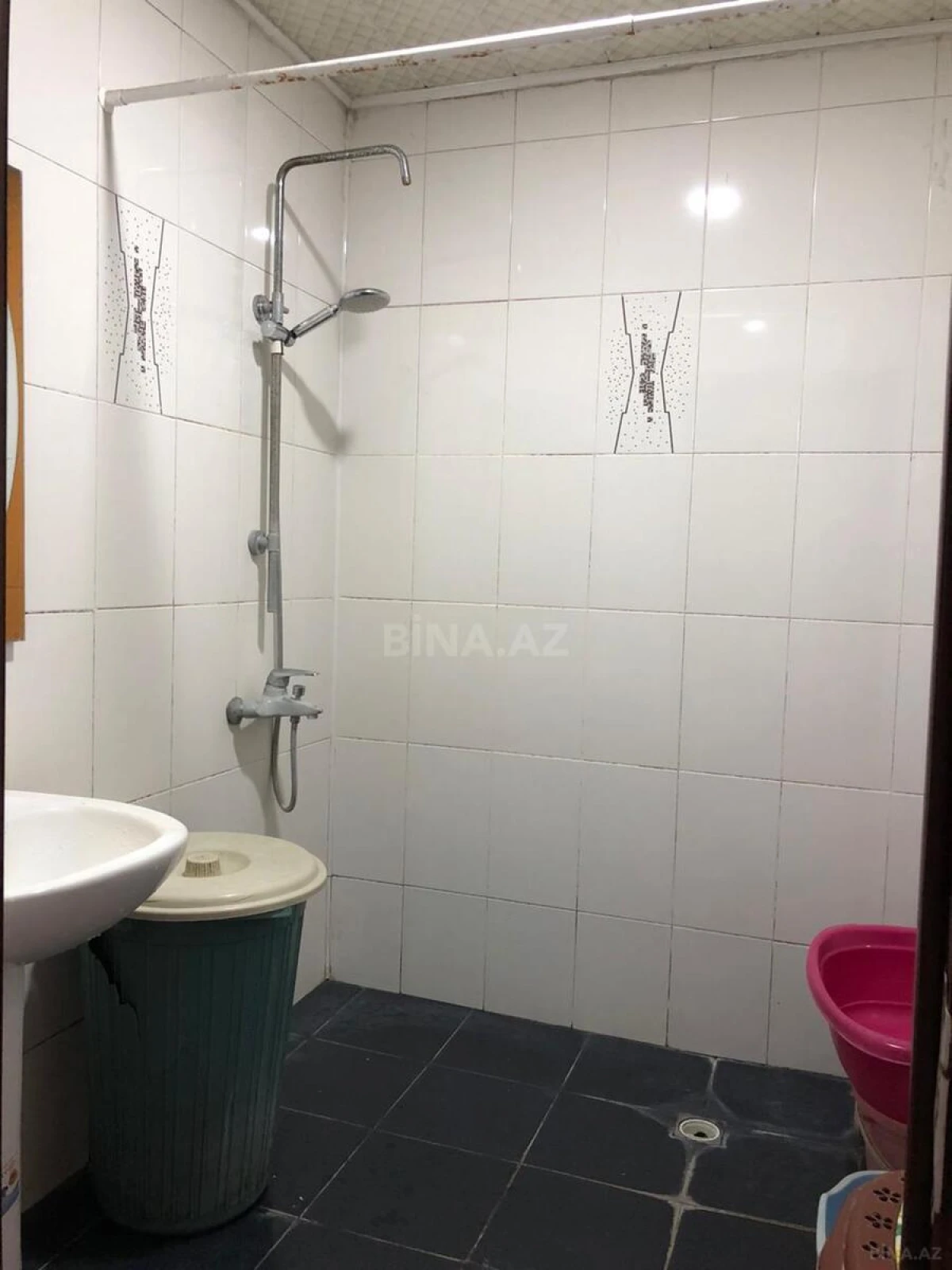 Satılır 2 otaqlı mənzil 105 m²