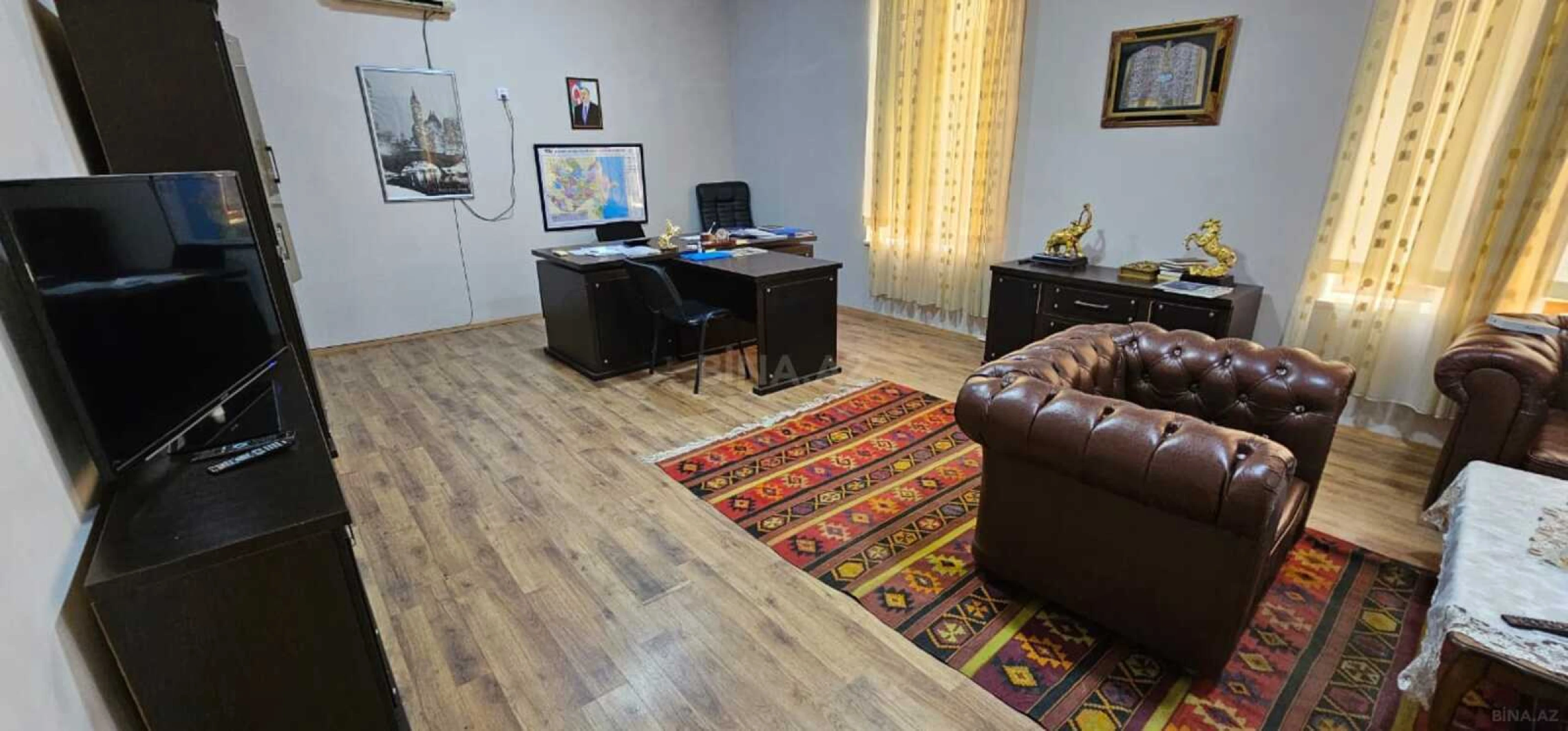 Satılır obyekt 300 m²