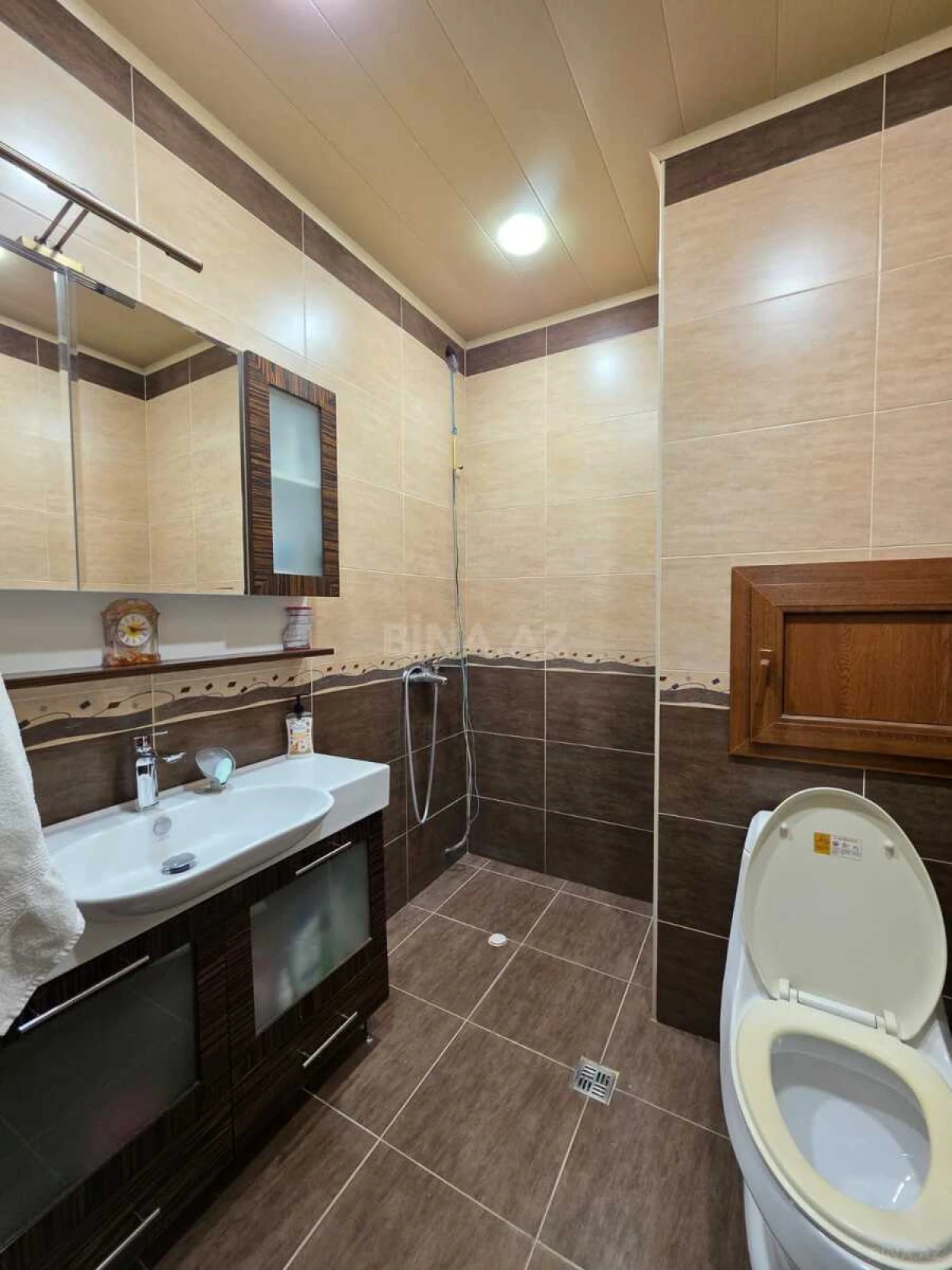 Satılır 5 otaqlı mənzil 80 m²