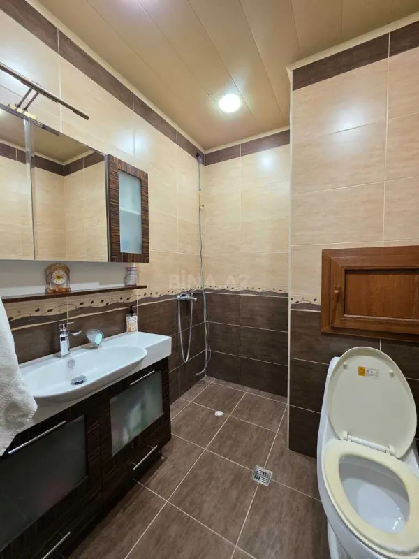 Satılır 5 otaqlı mənzil 80 m²