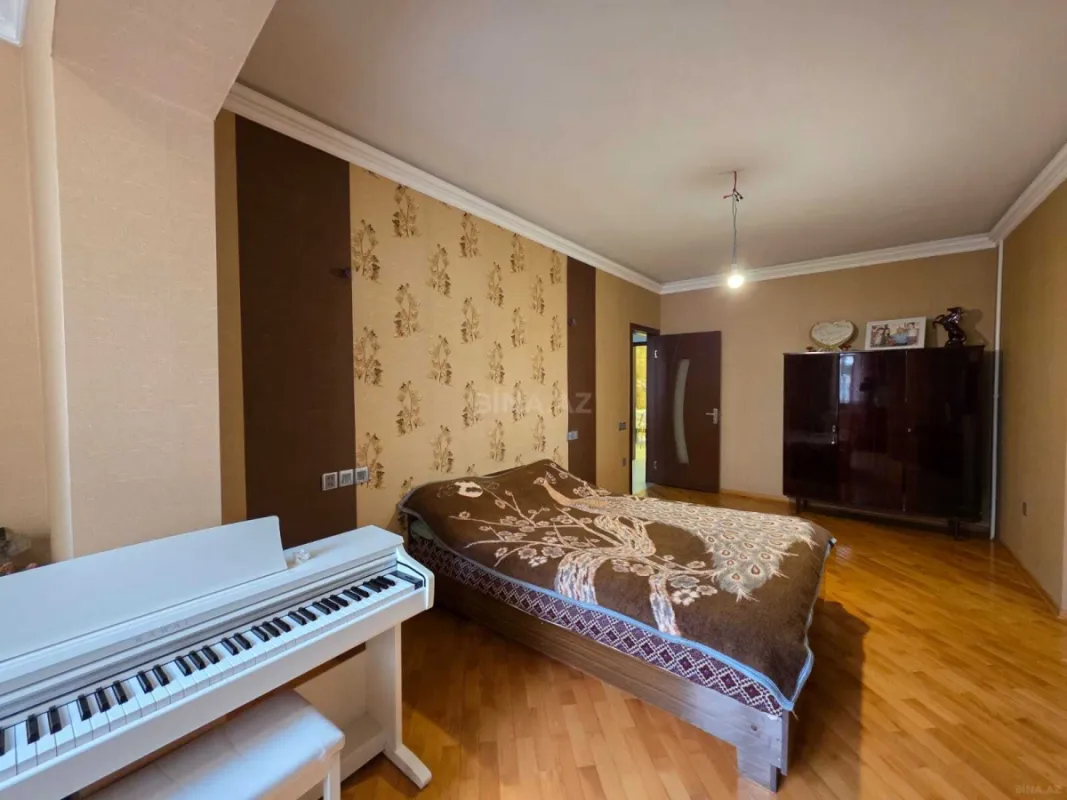 Satılır 5 otaqlı mənzil 80 m²