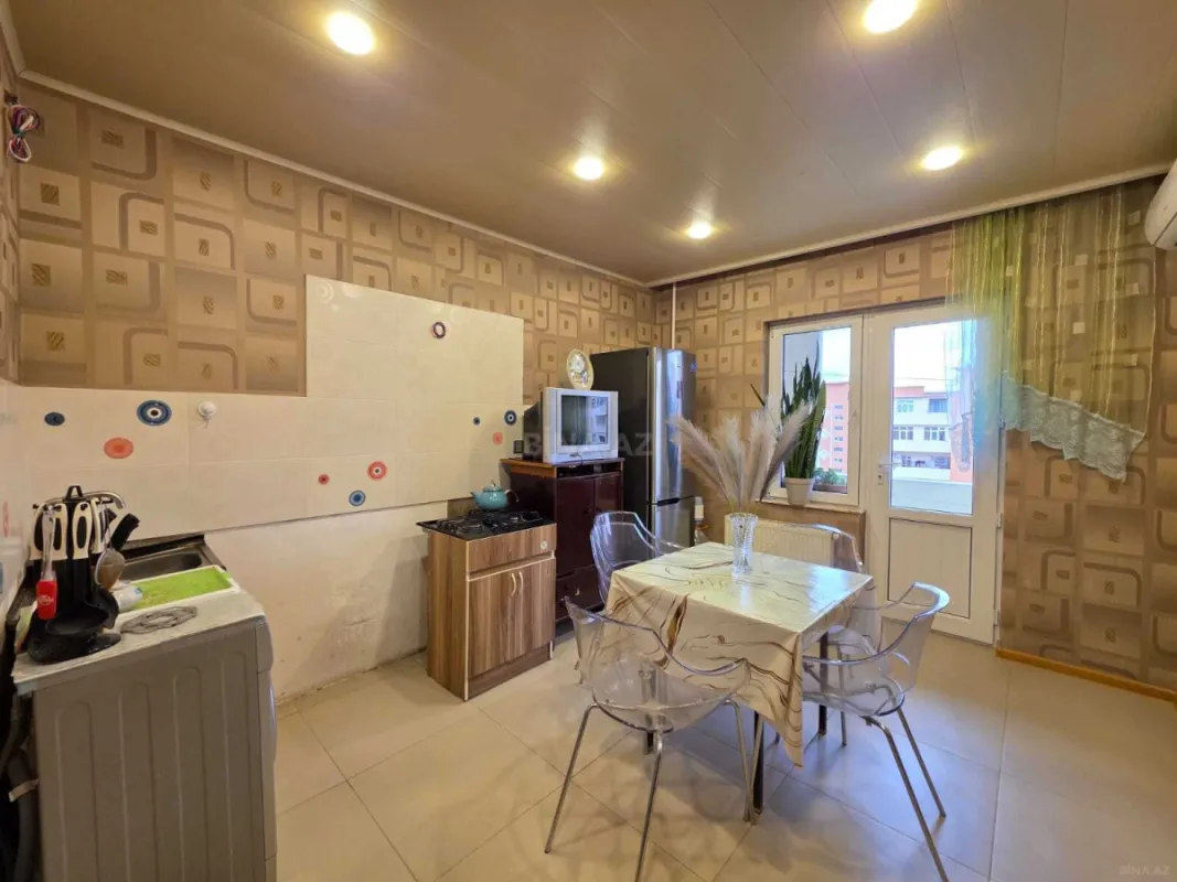 Satılır 5 otaqlı mənzil 80 m²