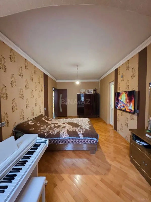 Satılır 5 otaqlı mənzil 80 m²