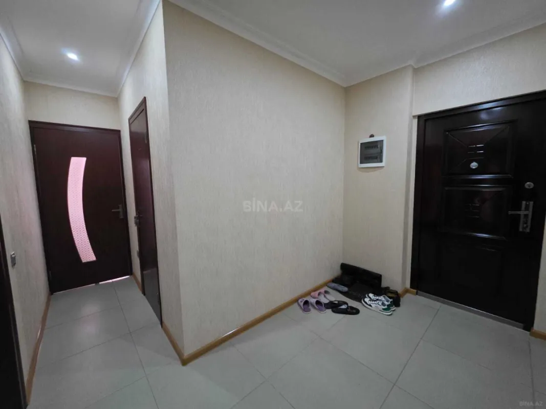 Satılır 5 otaqlı mənzil 80 m²