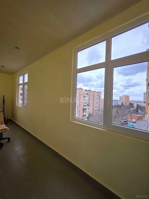 Satılır 5 otaqlı mənzil 80 m²