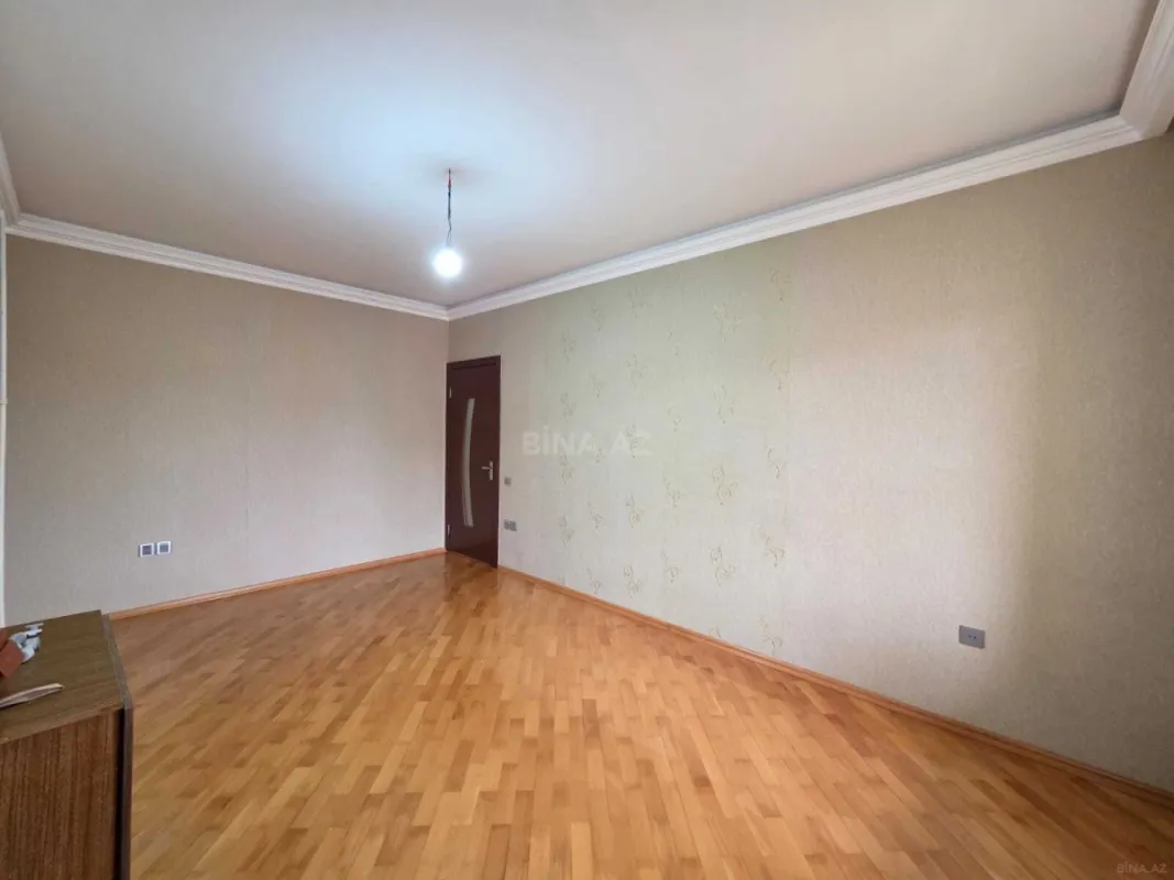 Satılır 5 otaqlı mənzil 80 m²